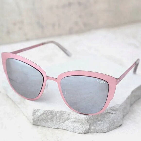 New Quay Super Girl Cat Eye Sunglasses Mirrored Oversized Pink Metal Frame - Picture 13 of 15